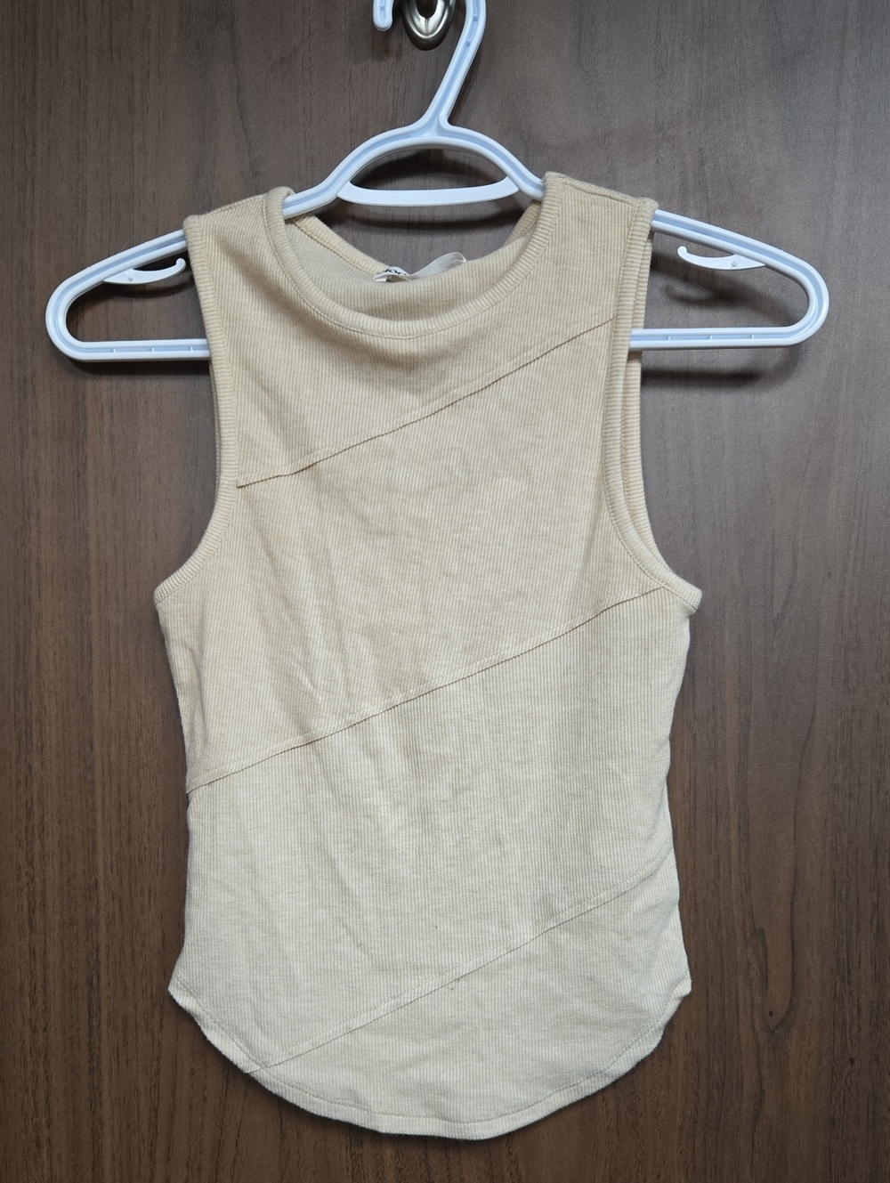 Elodie Size S Beige Ribbed Knit Tank Top